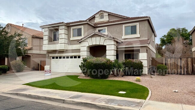 Building Photo - 4122 E Westchester Dr