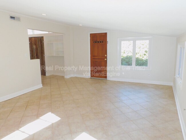 Foto del edificio - 3110 Canterbury St