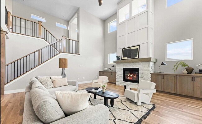 Foto del edificio - Luxury Home for Lease in Dry Creek Ranch –...