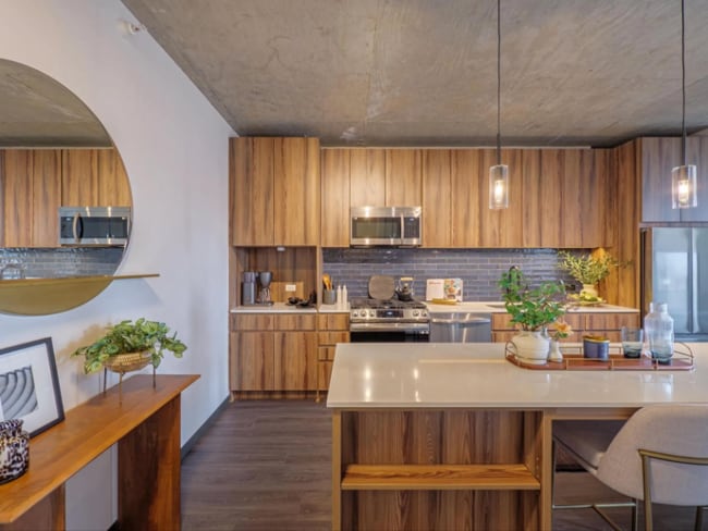 Foto del edificio - 1645 W Ogden Ave