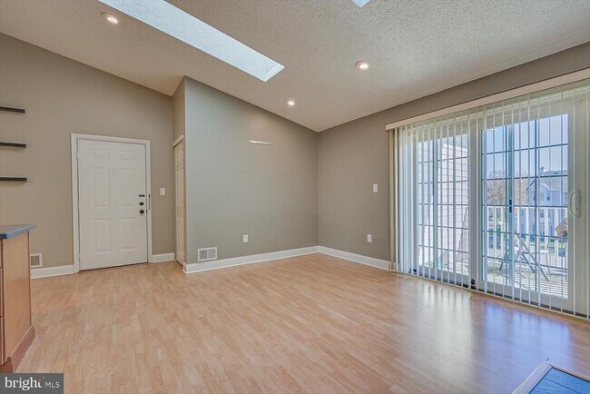 Foto del edificio - 268 Kempsey Dr
