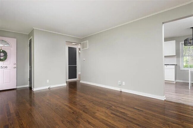 Foto del edificio - 7516 Robinson St