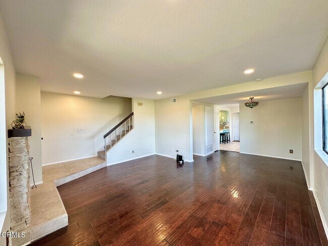 Building Photo - 2077 E Bard Rd