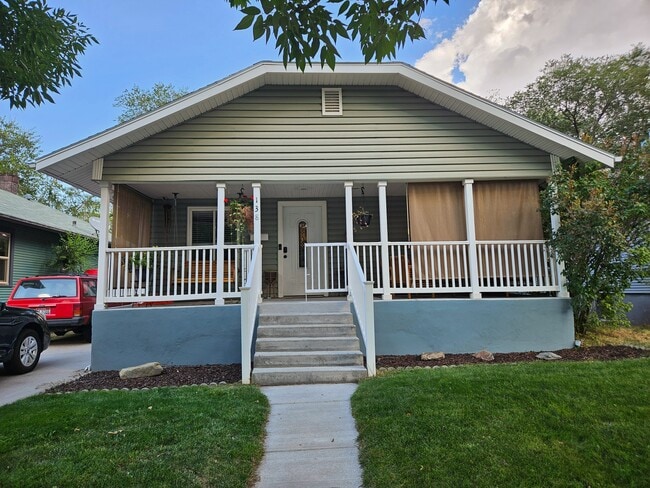 Building Photo - 138 S 10th Ave
