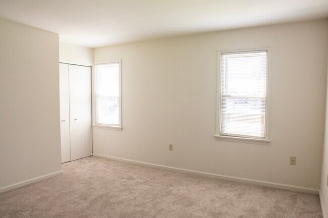 Foto del edificio - 717 Brunnerville Rd