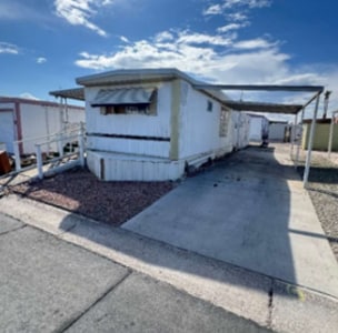 Foto principal - 3601 E Wyoming Ave