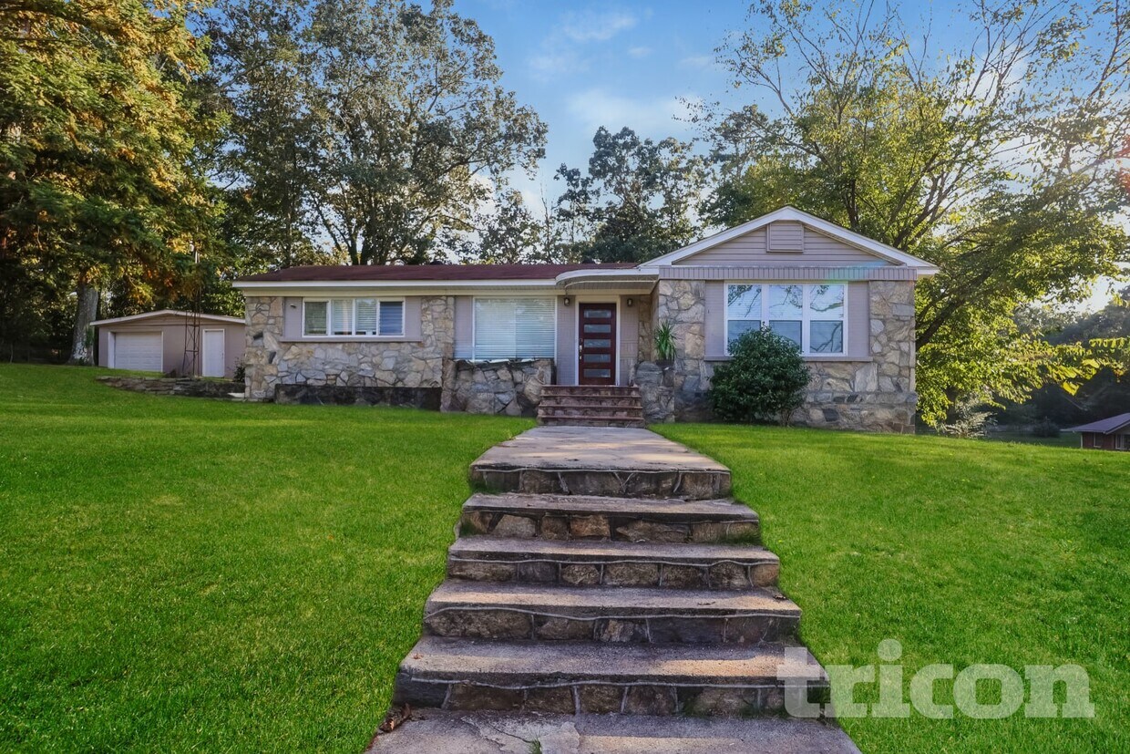 Foto principal - 141 Fairview Dr
