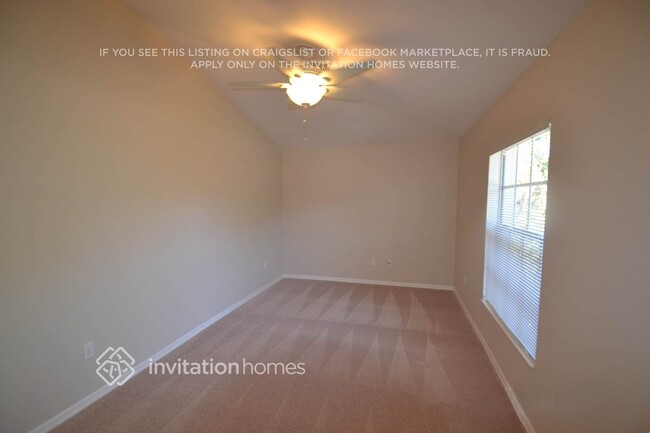 Foto del edificio - 1823 Sadnet Ln