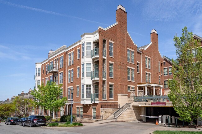 Building Photo - 252 Stetson St