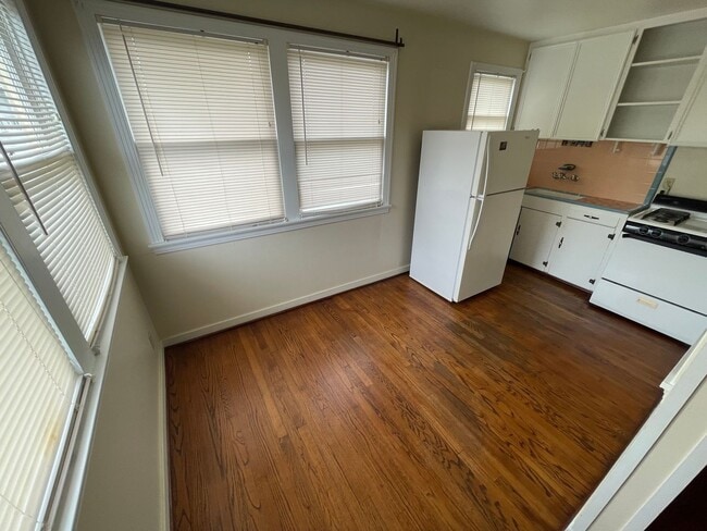 Foto del edificio - 1320 Postoffice St