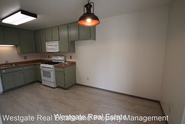Building Photo - 1 br, 1 bath House - 215 Park Place Drive
