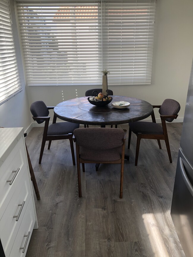 Foto del edificio - 114 Driftwood St