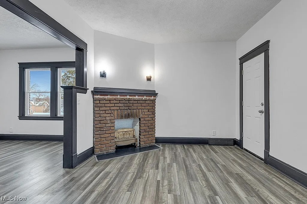 1064 E 78th St Cleveland, OH 44103 – photo 1