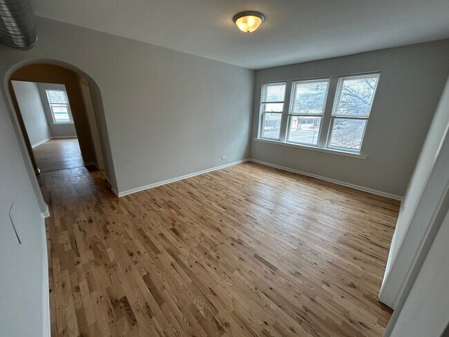 Foto del edificio - 7153 W Grand Ave