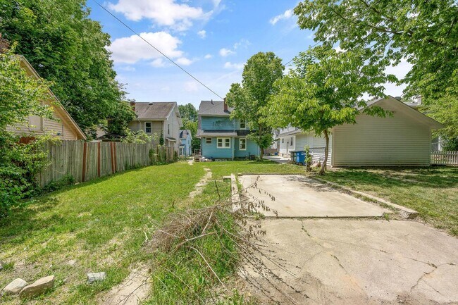 Foto del edificio - 3 Bedroom Home For Rent