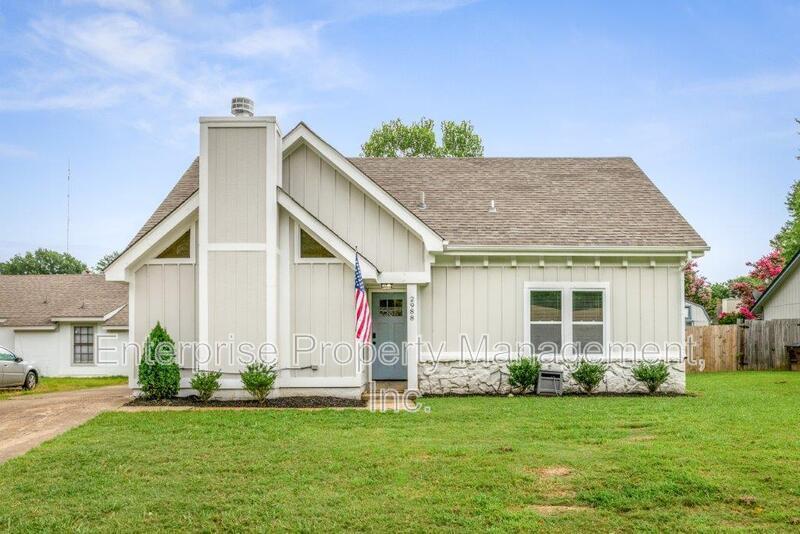 Foto principal - 2988 Christoval St