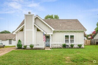 Building Photo - 2988 Christoval St