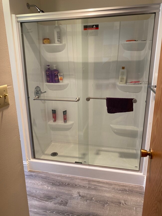 Remodeled bathroom - 2208 Sonoma Ave