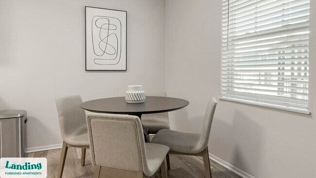 Foto del edificio - 612 Bass Ct