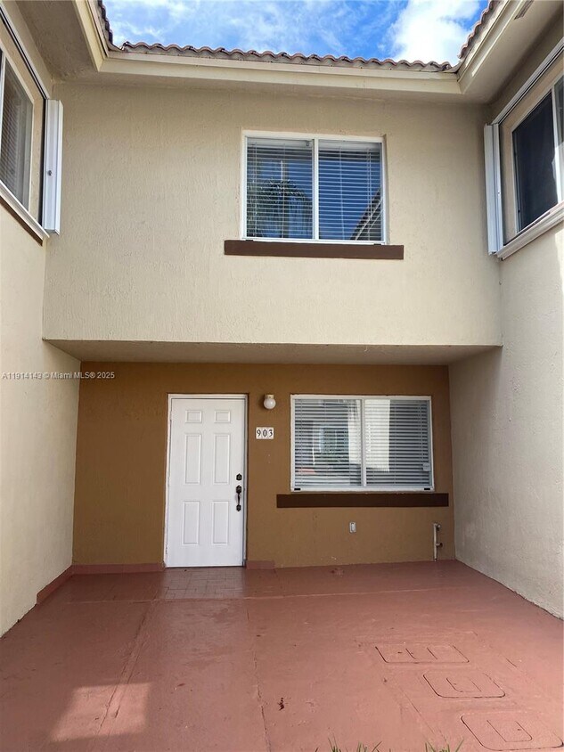 Foto del edificio - 431 NW 82nd Ave