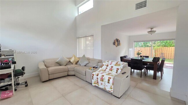 Foto del edificio - 15856 SW 112th Terrace