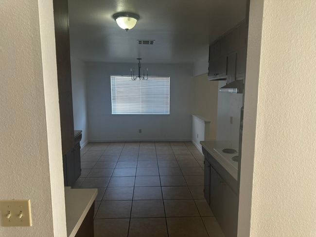 Foto del edificio - 2440 Stanfield Dr