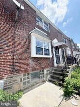 Building Photo - 1213 Hale St