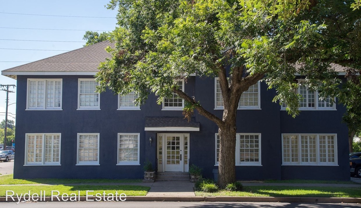 Primary Photo - 2000 Austin Ave