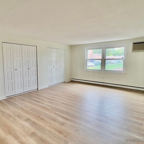 Foto del edificio - 6321 W Quaker St