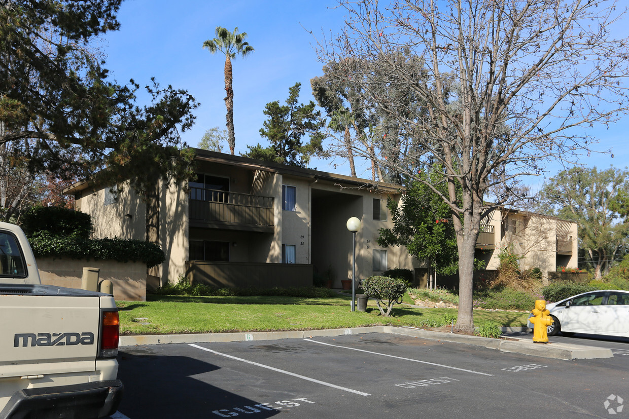 Foto del edificio - Brierwood Apartments