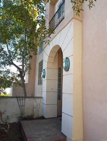 Building Photo - 5141 Renaissance Ave