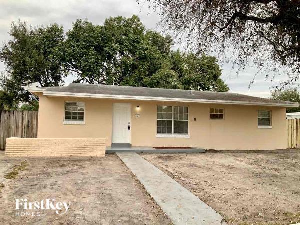 Primary Photo - 4021 NW 199th St