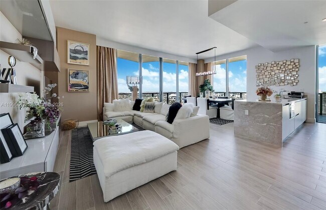 Foto del edificio - 1300 S Miami Ave