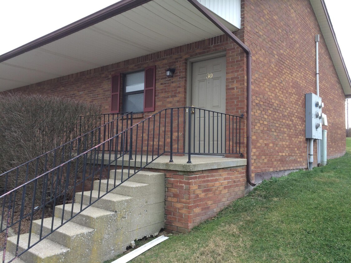 Primary Photo - 430 Gibson Ln