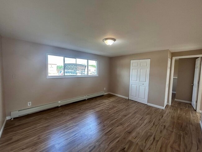 Building Photo - 1709 Hampton S