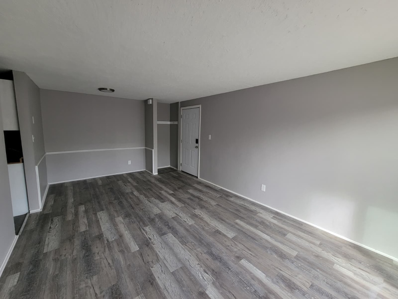 Foto principal - 13420 Euclid Ave