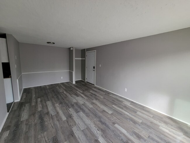 Building Photo - 13420 Euclid Ave