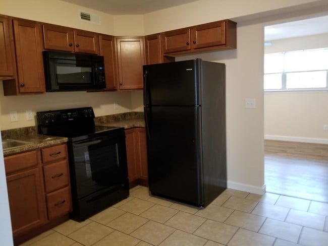 Foto del edificio - 203 E High St