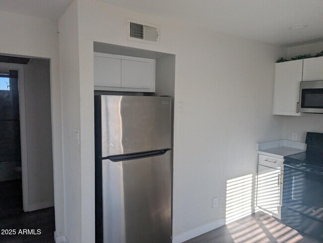 Foto del edificio - 7160 N 53rd Ave