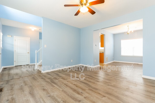 Building Photo - 317 Upas Ave