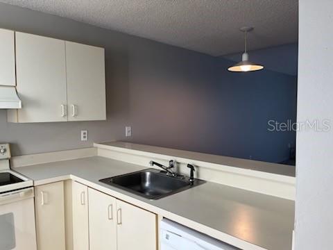 Foto del edificio - 2564 Woodgate Blvd