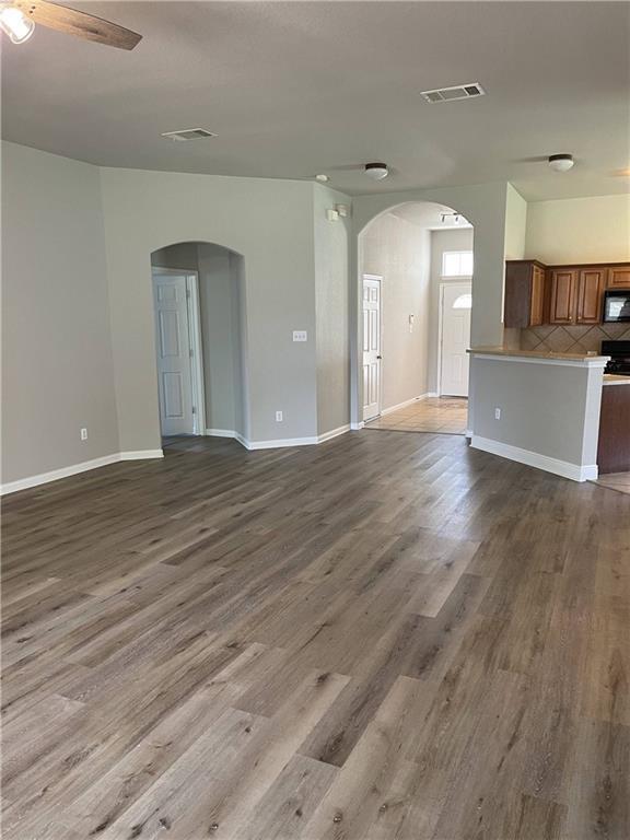 Foto del edificio - 214 Newport Landing Pl