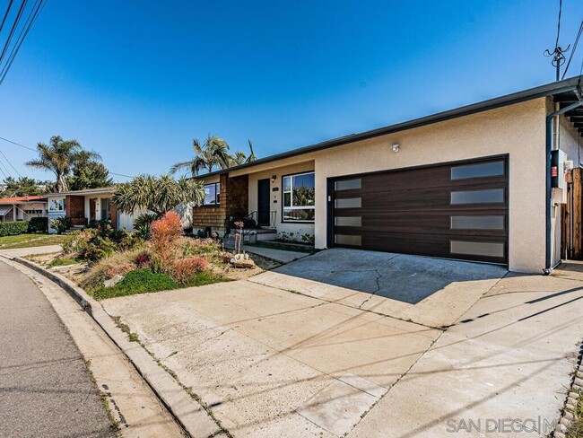 Building Photo - 5227 Judson Way