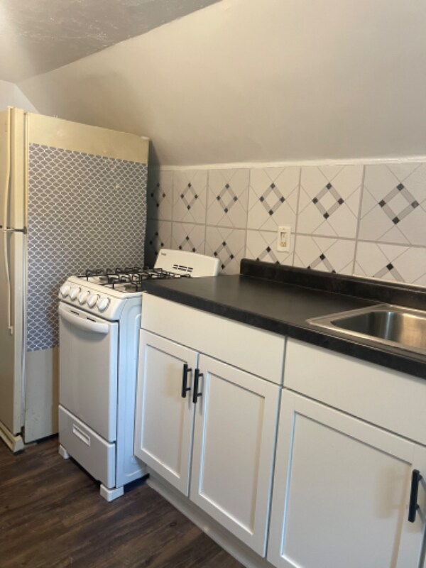 Building Photo - 1022 Huffman St