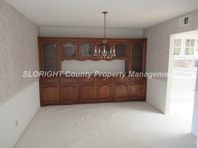 Foto del edificio - AVAILABLE JULY - 3 Bed & 2 Baths