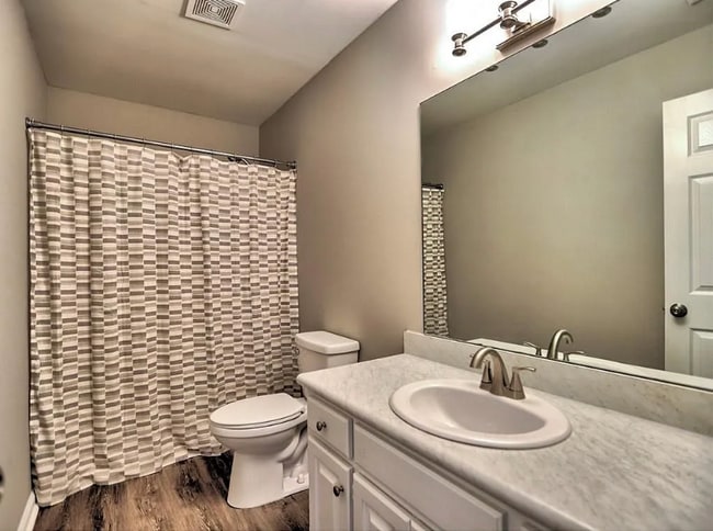 Building Photo - 1075 Roper Rd