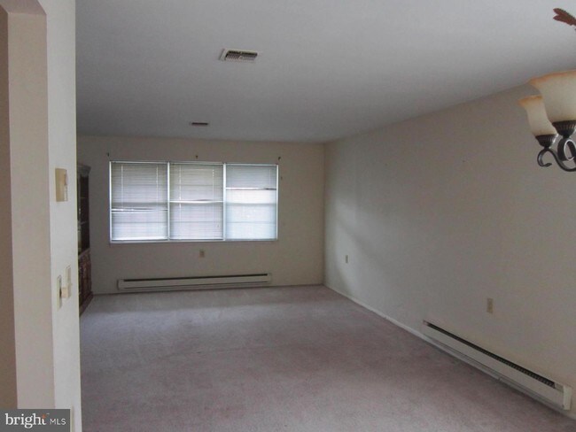 Building Photo - 164 Dorchester Dr