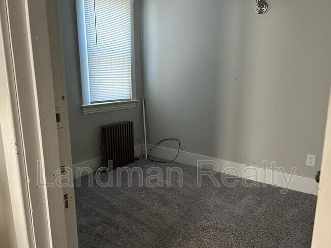 Foto del edificio - 420 Grace St