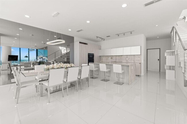 Foto del edificio - 3131 NE 7th Ave