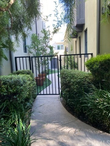 Foto del edificio - 13070 Discovery Creek